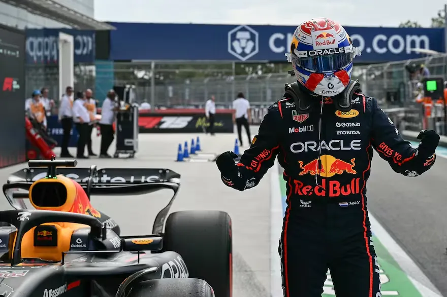 max-verstappen-se-quedo-con-la-pole-para-el-gran-FIWAW4GLKRFQXLLIONSAO5S7ME